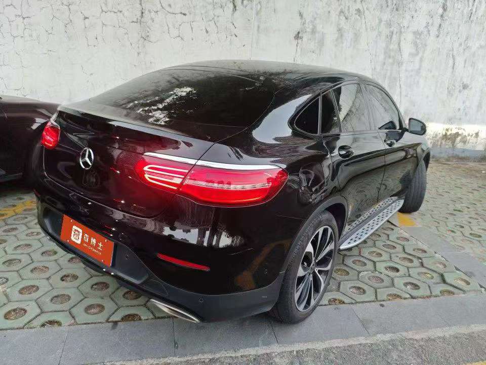 Mercedes-Benz GLC GLC260 4MATIC Coupe 4