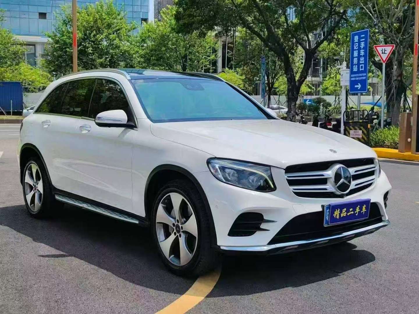 Mercedes-Benz GLC 2.0T 4WD Luxury 2
