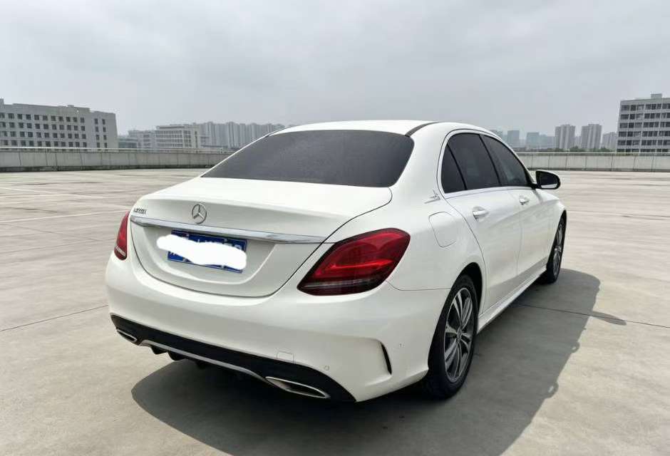 Mercedes-Benz C-Class C200L 1.5T Fashion Sport 2