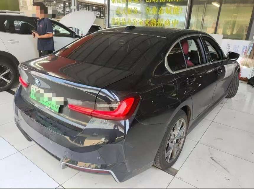 BMW i3 eDrive 35 L 3