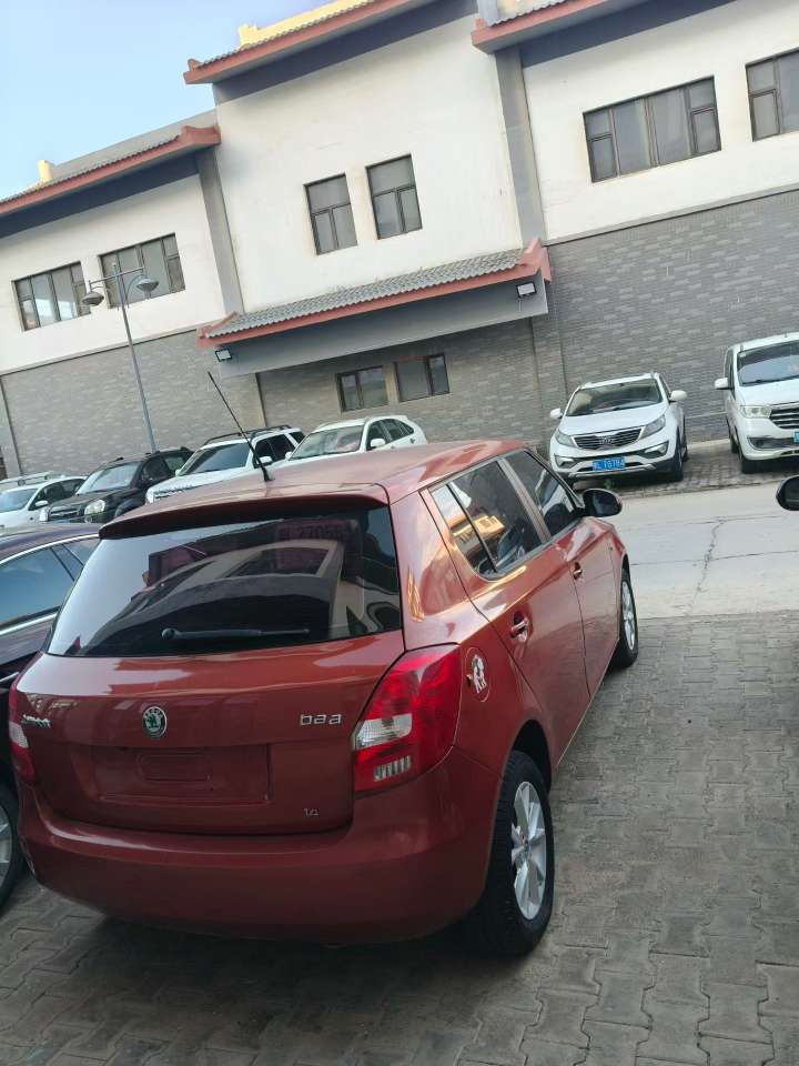 Skoda Fabia 2011 6