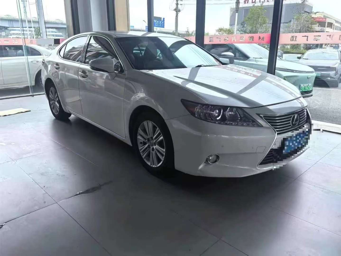 Lexus ES ES250 2.5L Elite 2