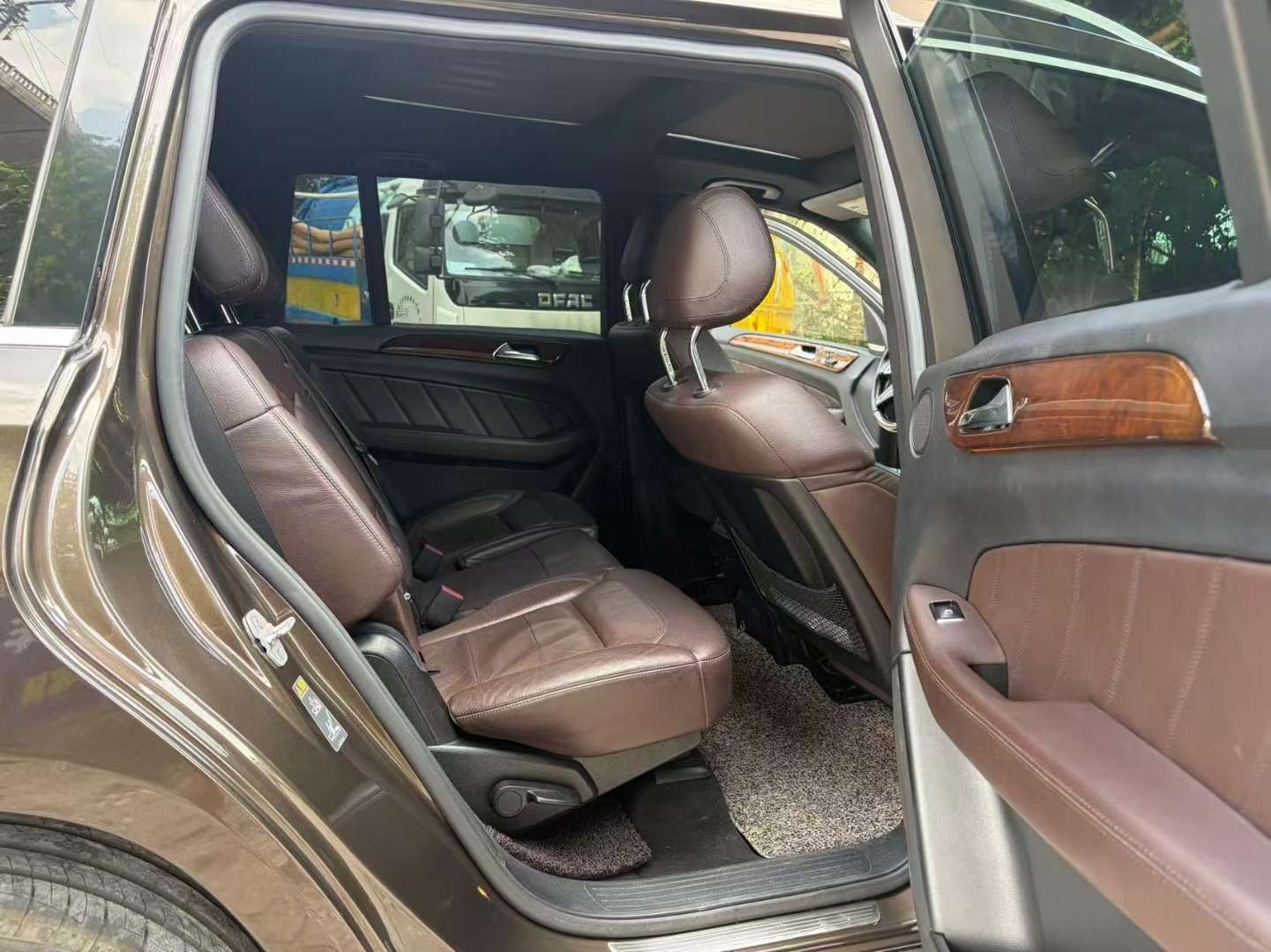 Mercedes-Benz GL450 US Spec 6