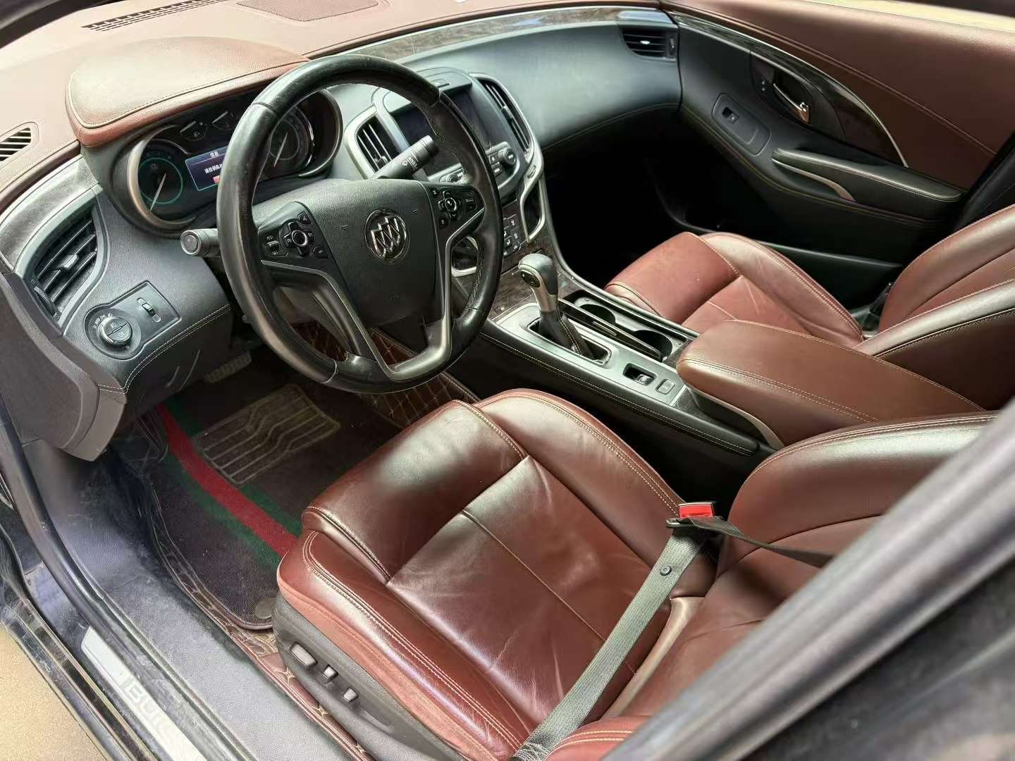 Buick LaCrosse 2.0T Automatic Sunroof 4