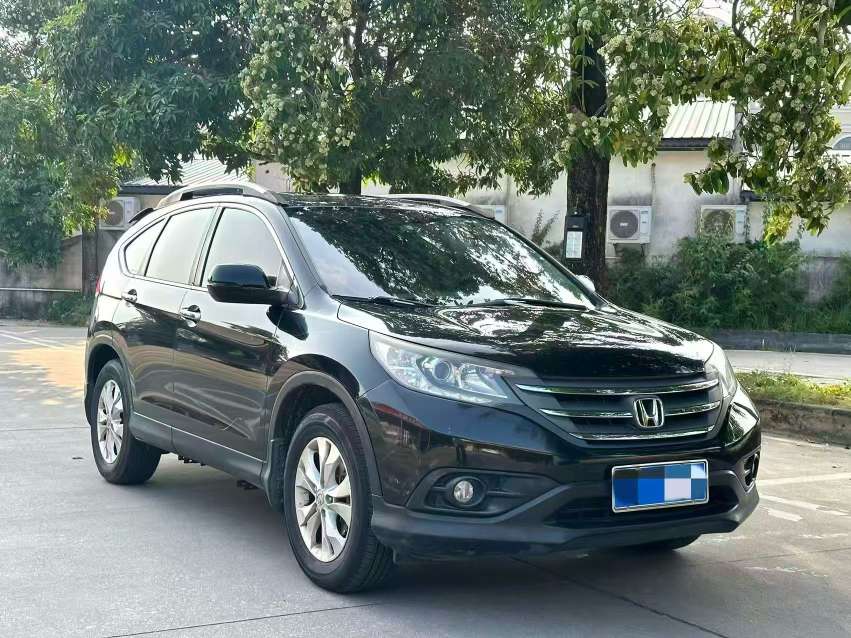 Honda CR-V 2.4L AWD Luxury Edition 3