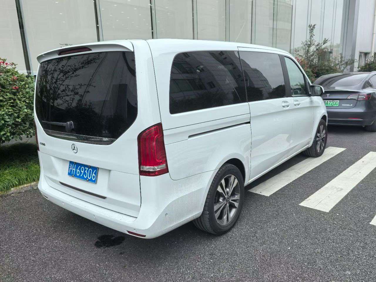 Mercedes-Benz V260 2.0T Leading Edition 9