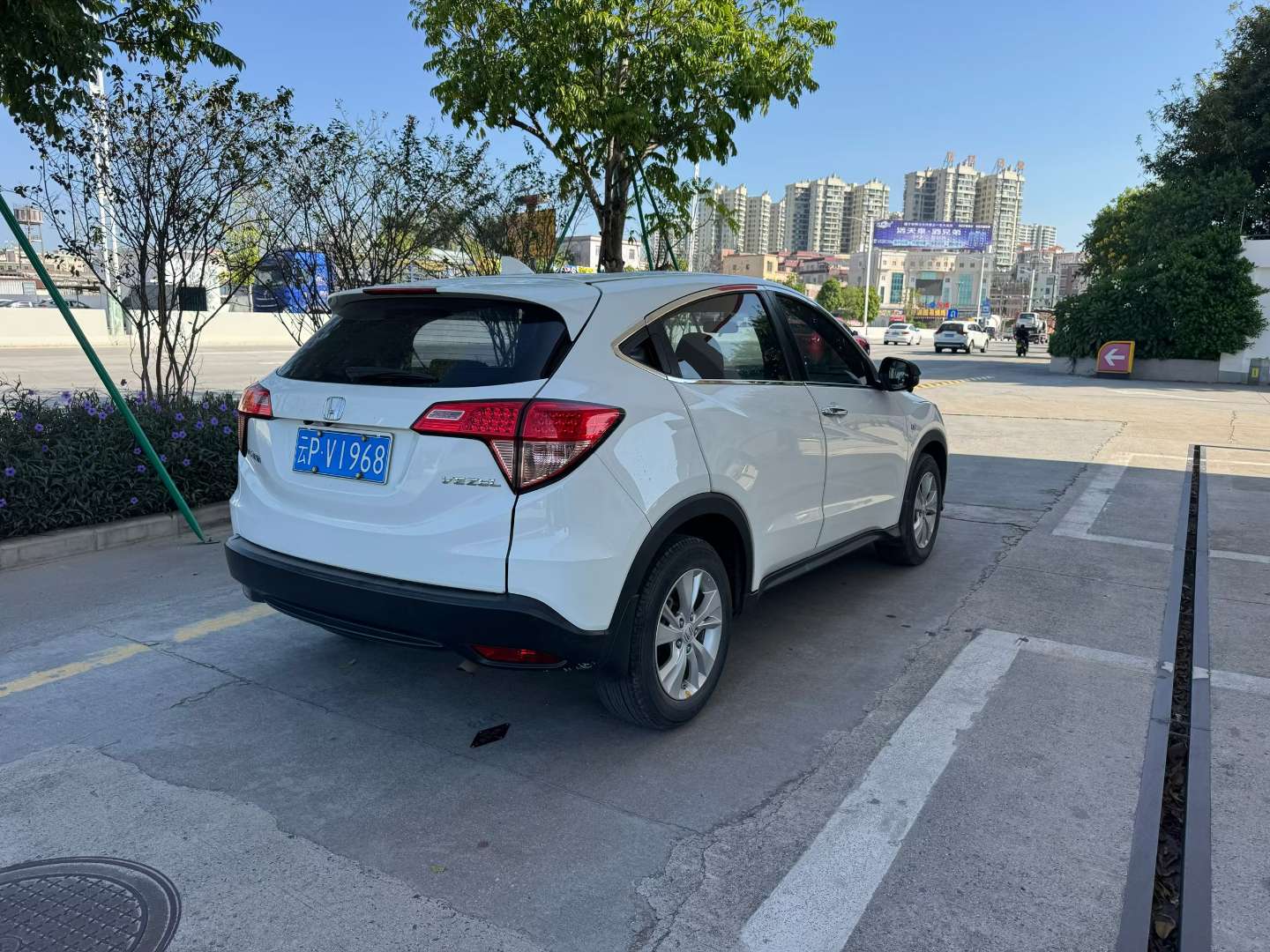 Honda Vezel 1.5L Automatic 4