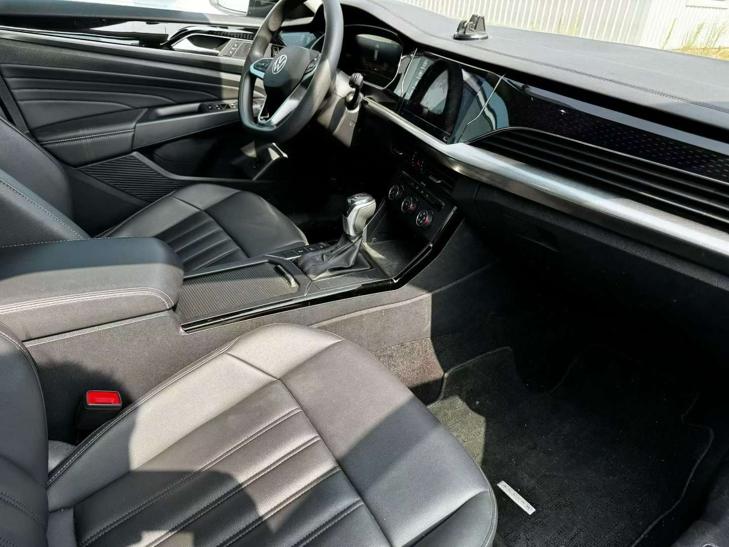 Volkswagen Passat 2024 280T Business Edition 2