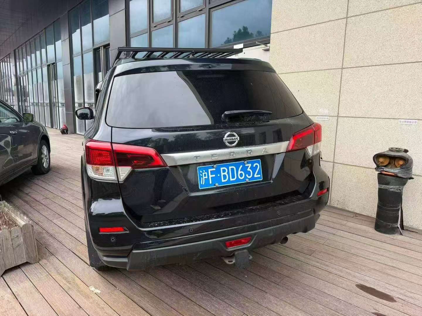 Nissan Terra 3