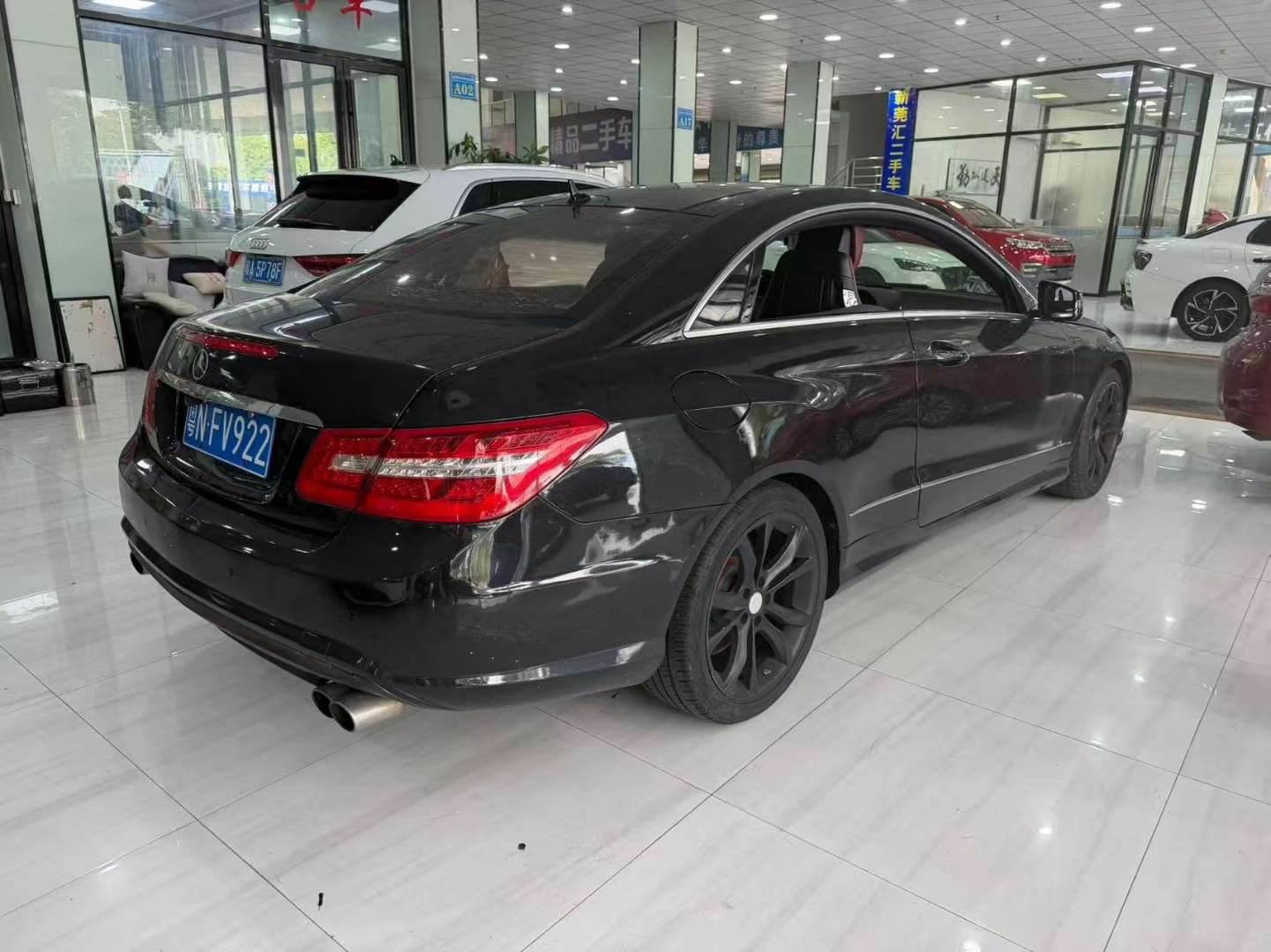 Mercedes-Benz E-Class 4