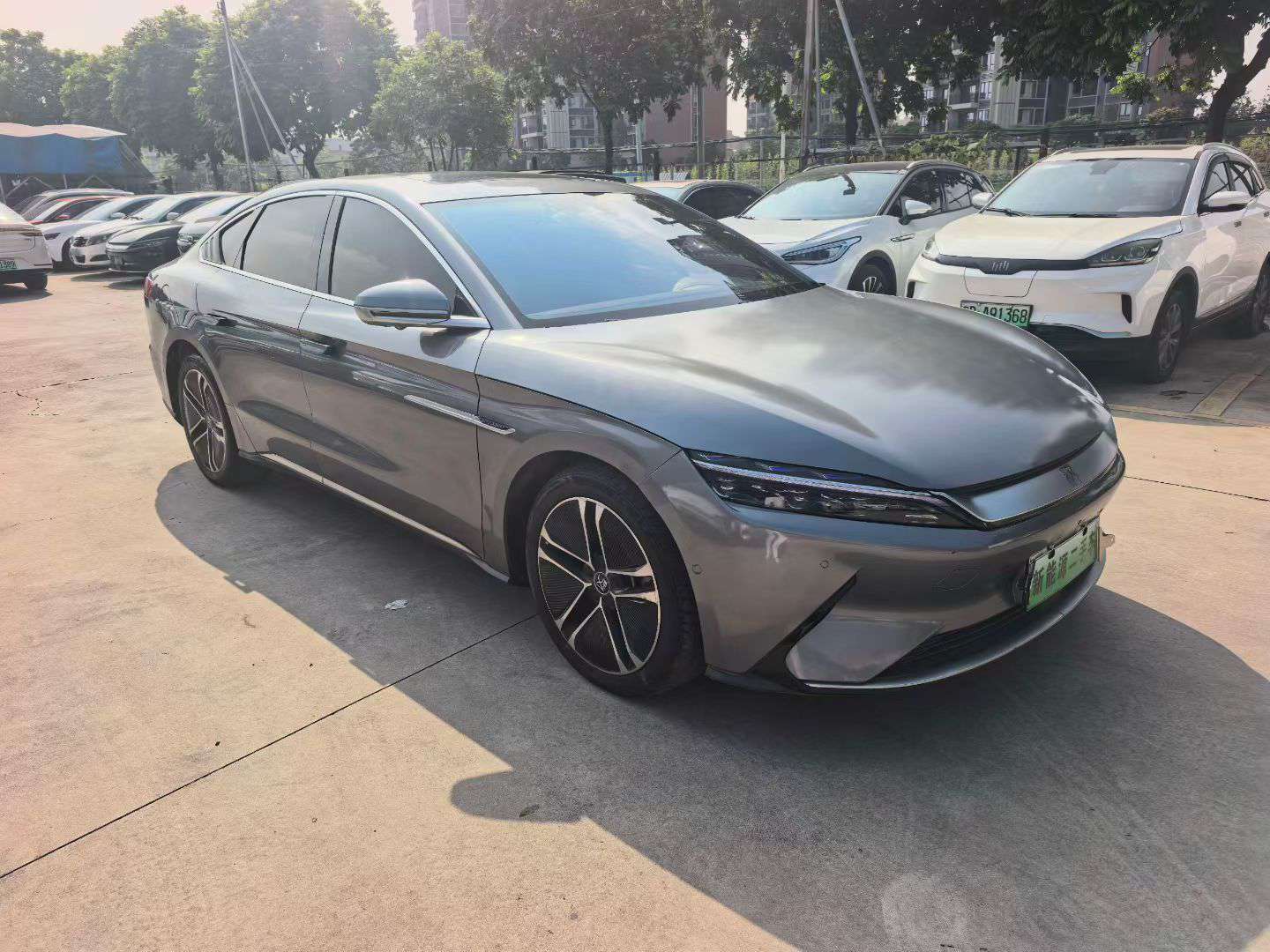 BYD Han EV Premium Edition