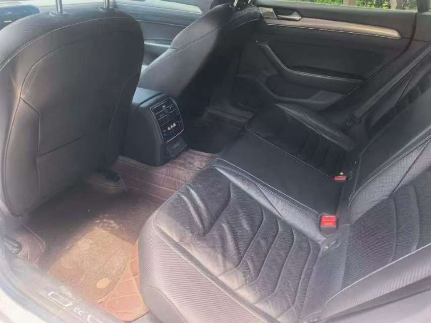 Volkswagen CC 2.0T 330 TSI Elegance 8
