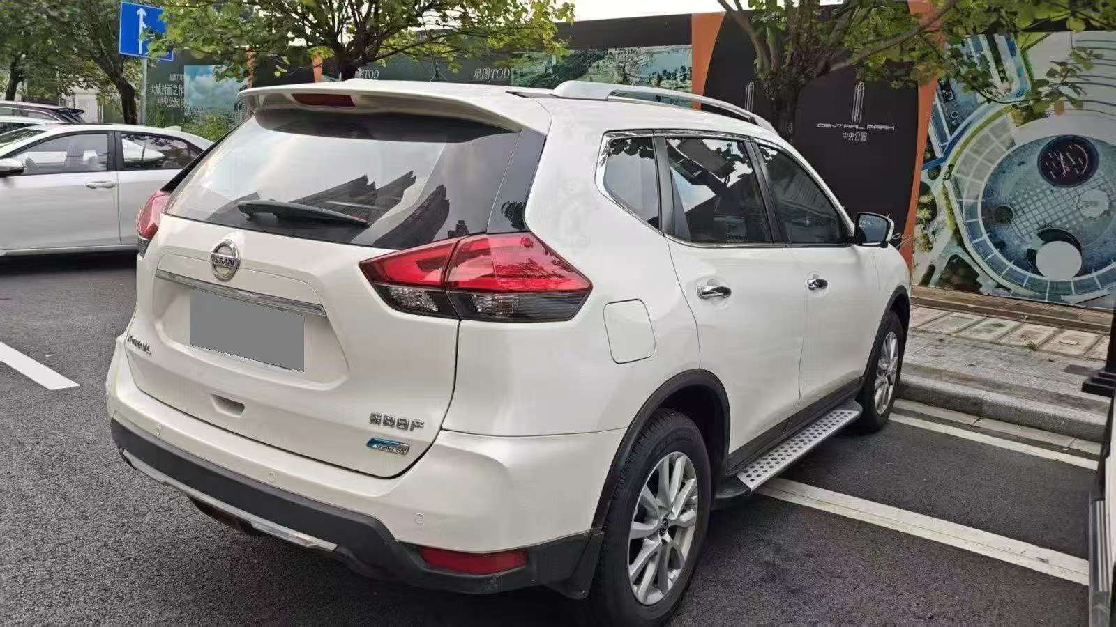 Nissan X-Trail 2.0L 2WD Comfort 3