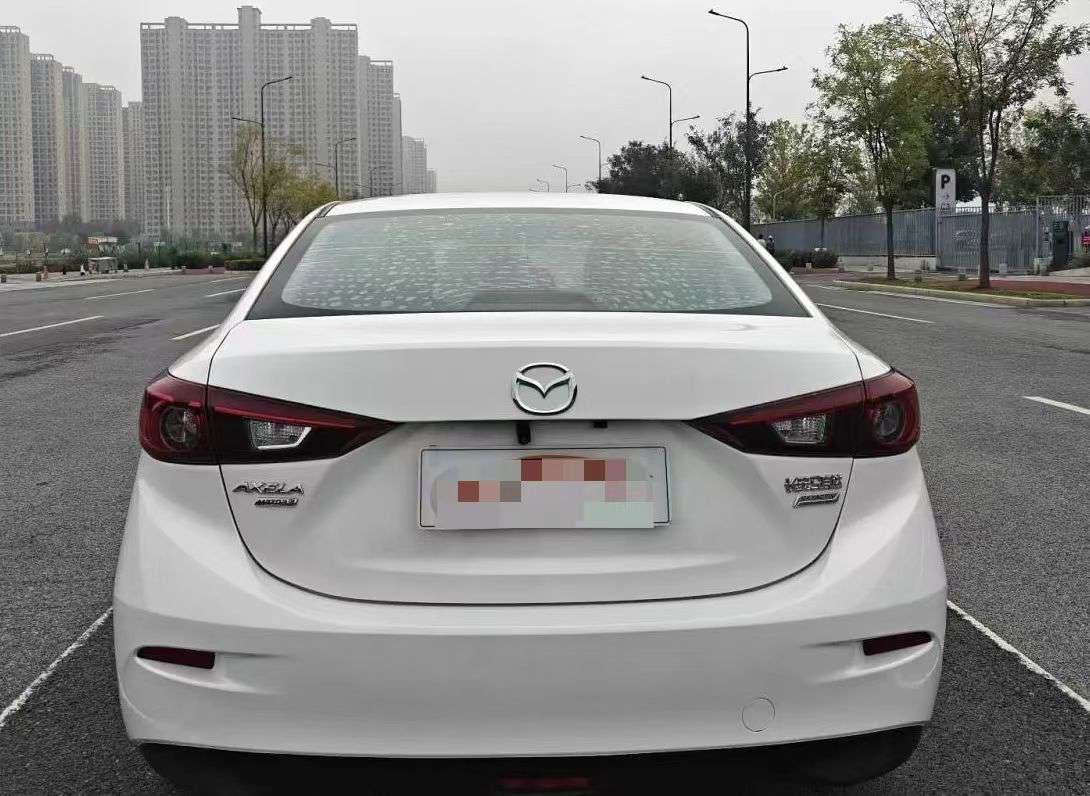 Mazda Mazda3 1.5L 7
