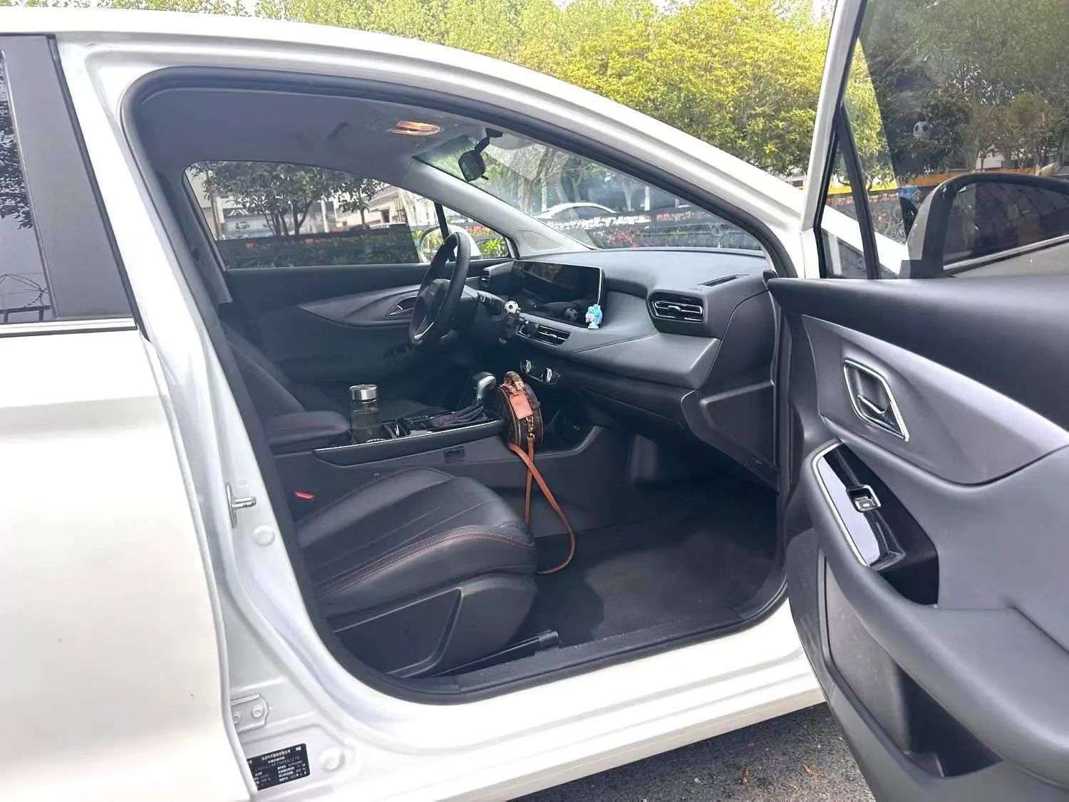 BAIC U5 4