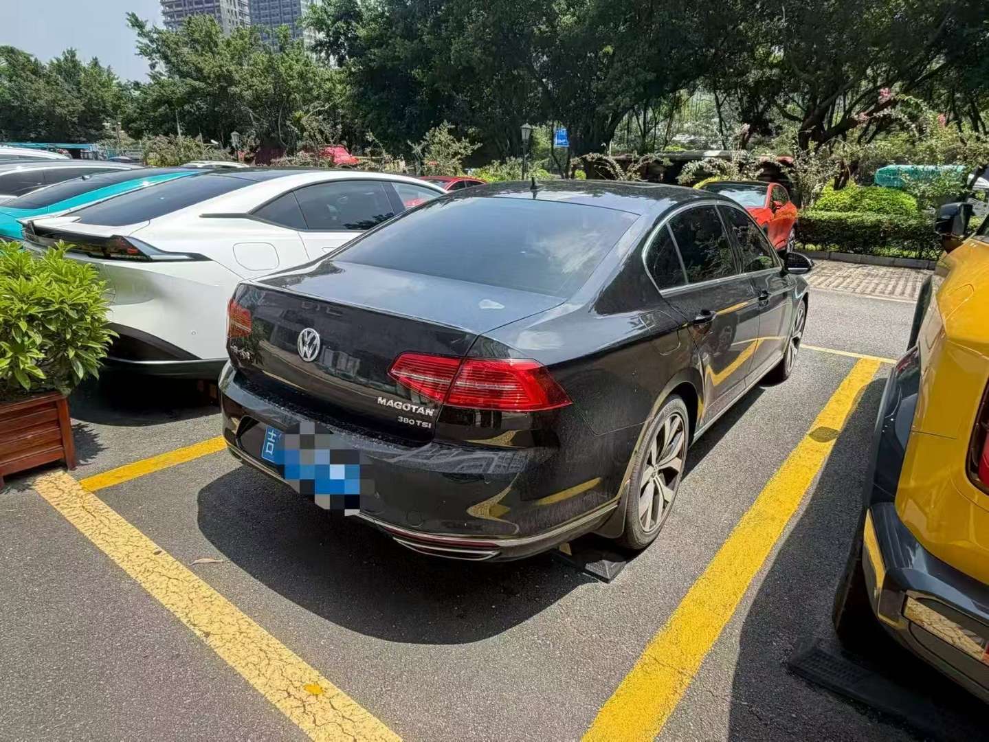 Volkswagen Magotan 2017 2.0T Top Trim Flagship 2
