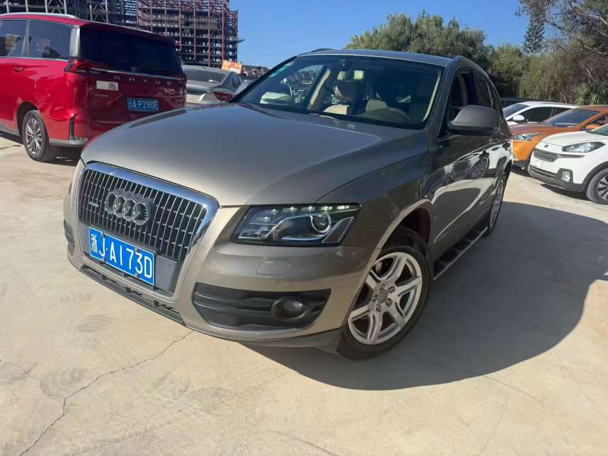 Audi Q5 2.0T AWD 3