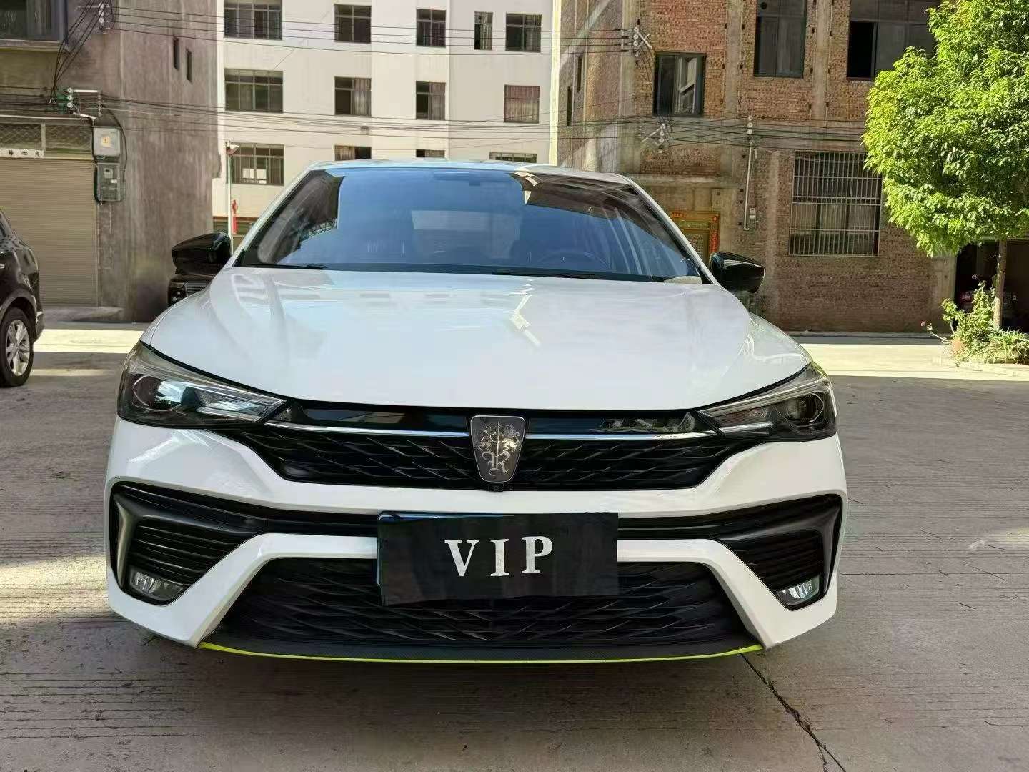 Roewe i5 2