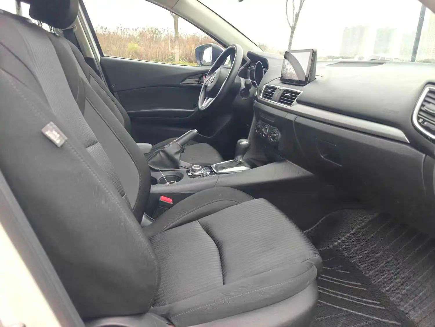 Mazda Mazda3 1.5L 6