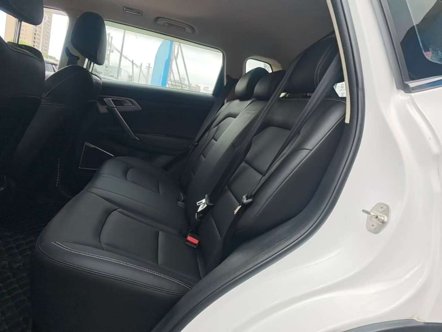 Geely Boyue 1.8TD Million Edition FWD Comfort 4