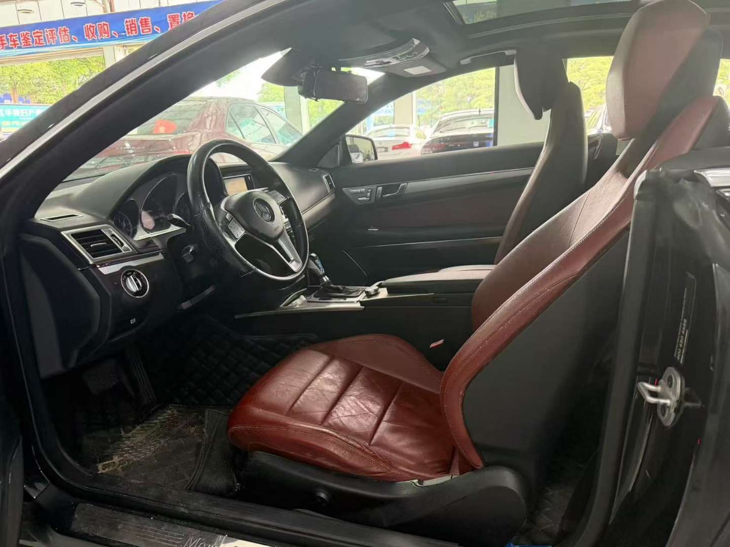 Mercedes-Benz E-Class 5