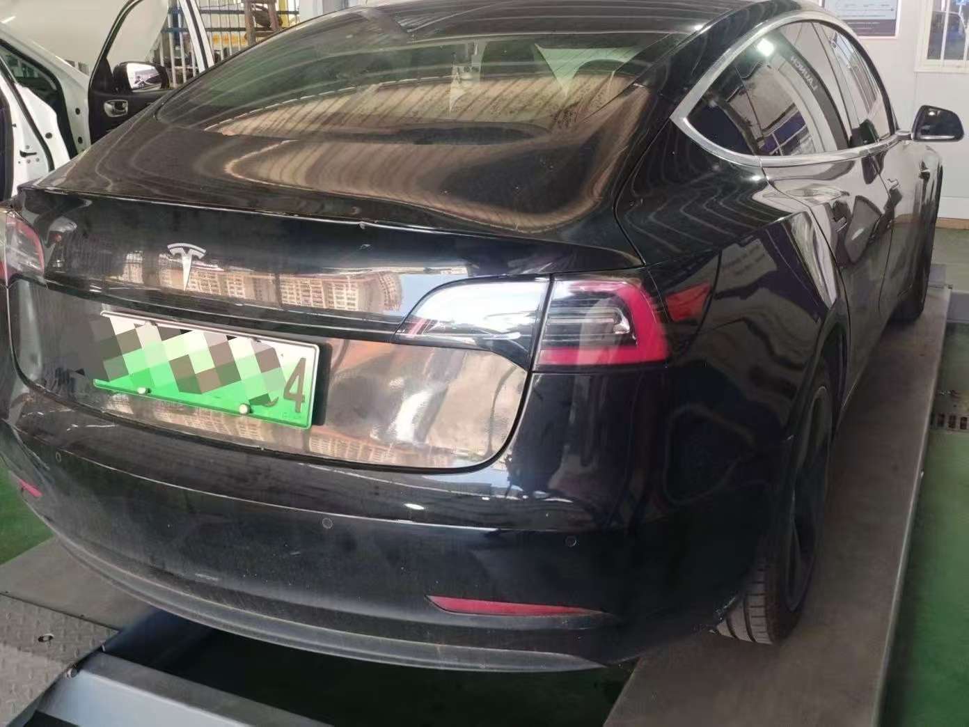 Tesla Model 3 2020 Standard Range Rear-Wheel Drive Upgrade 3