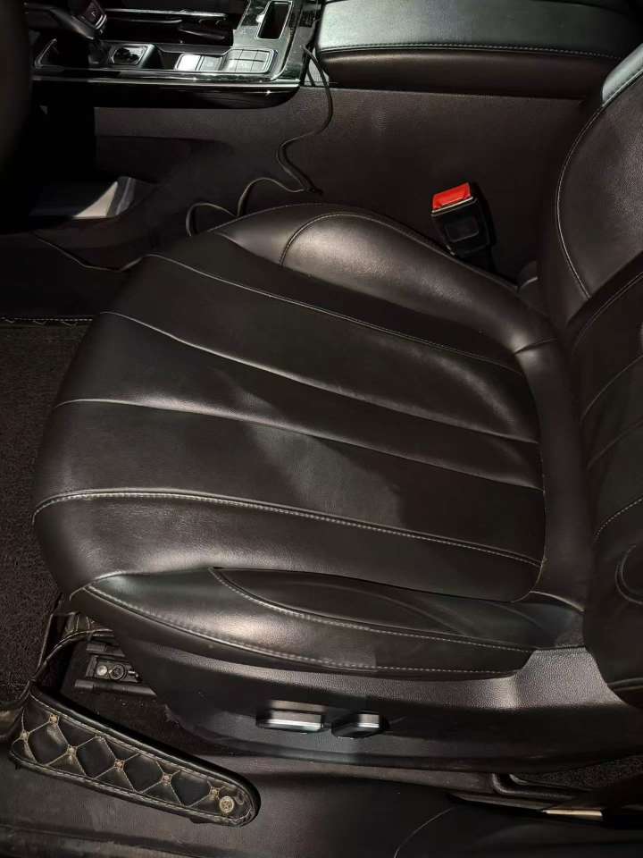 Roewe RX5 MAX 2020 2.0T 8