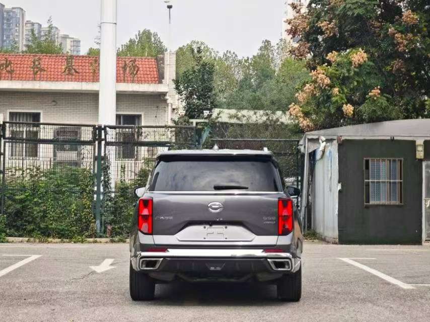 GAC GS8 2022 Hybrid 2WD Premium 6-Seater 5