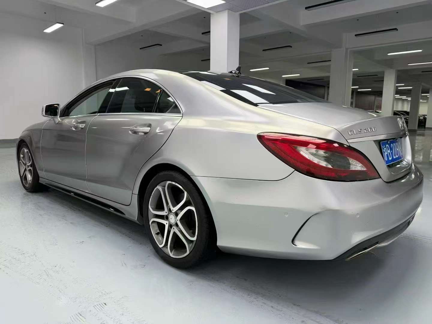 Mercedes-Benz CLS 4