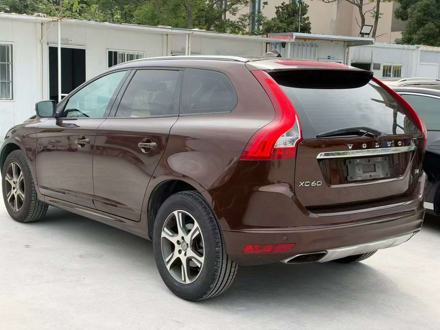 Volvo XC60 4