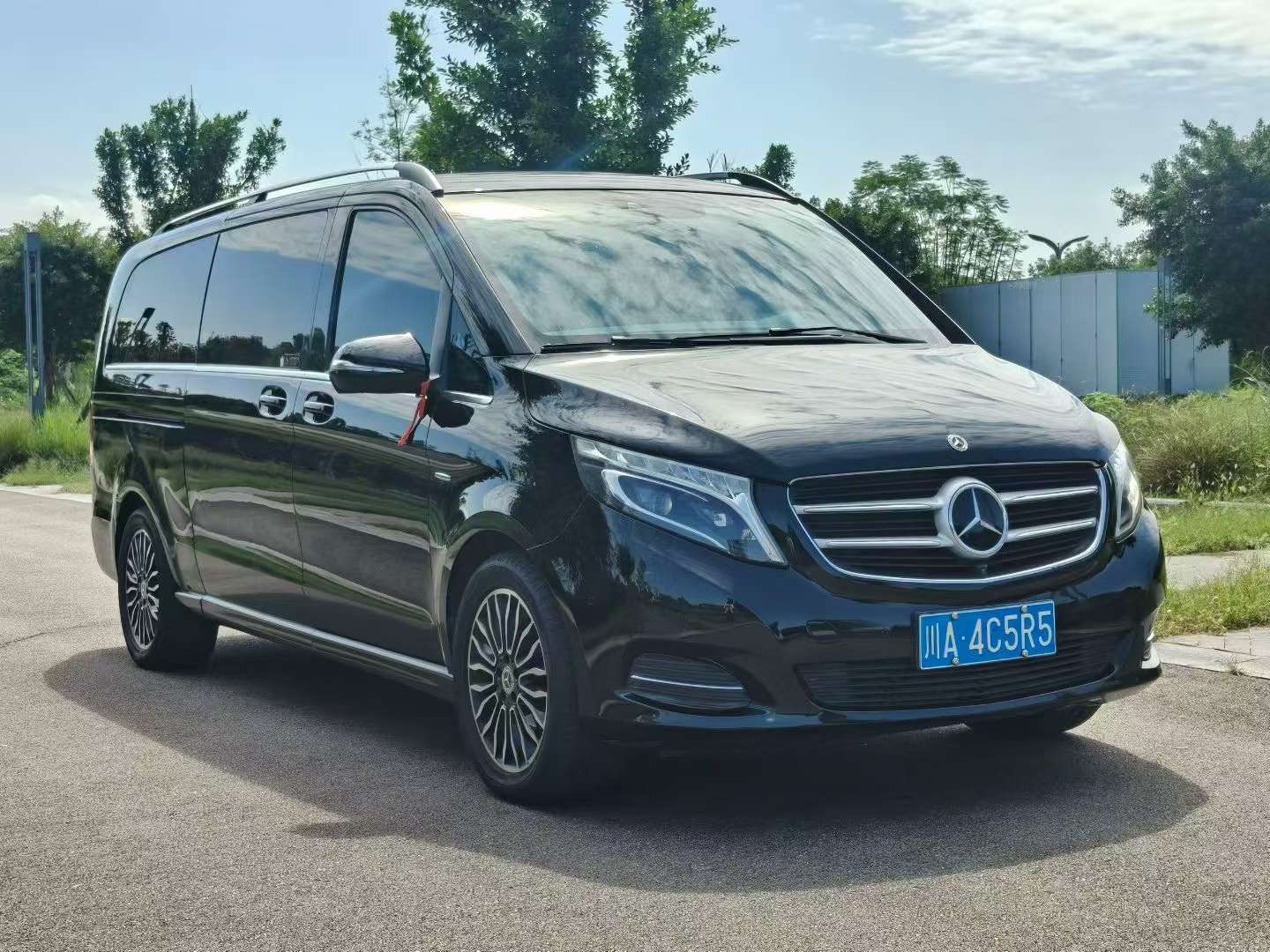 Mercedes-Benz V-Class 2018 V 260 L Exclusive Extended Wheelbase 3