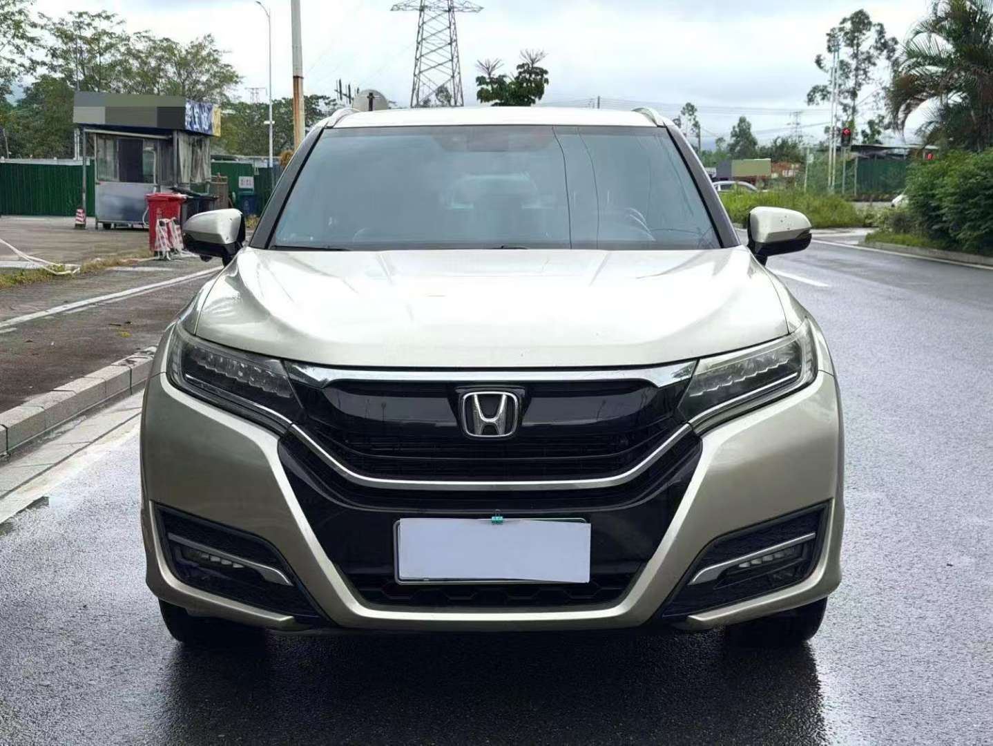 Honda UR-V 2017 2.0T 370TURBO AWD Premium Edition 2