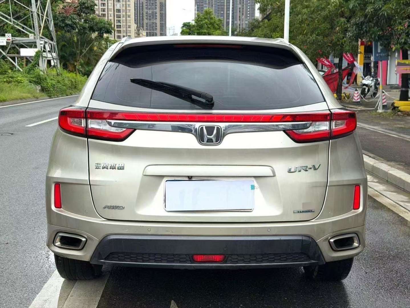 Honda UR-V 2017 2.0T 370TURBO AWD Premium Edition 4