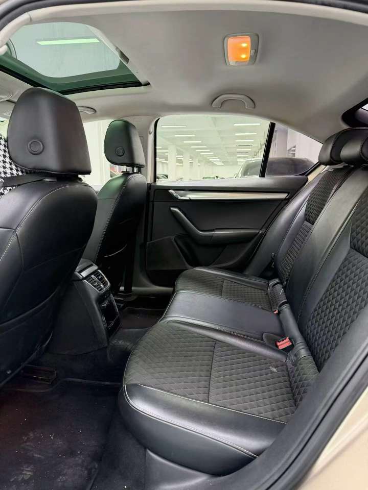 Skoda Octavia 8