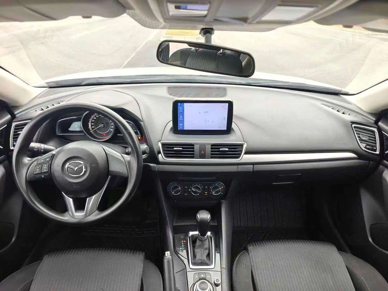 Mazda Mazda3 1.5L 5