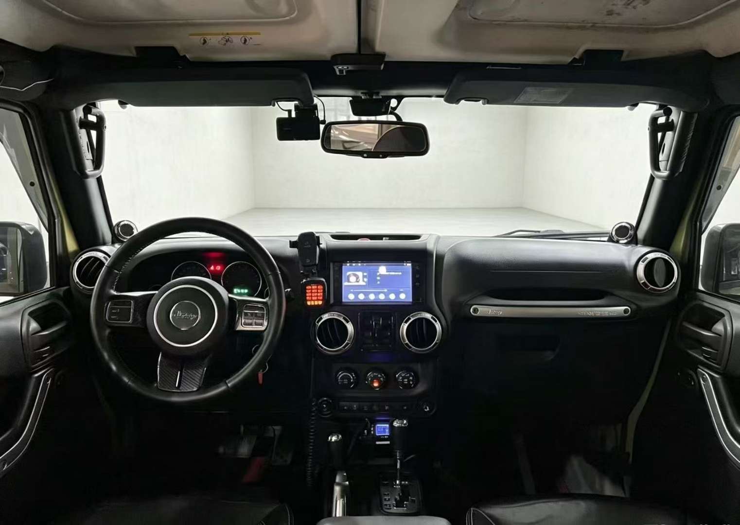 Jeep Wrangler 6