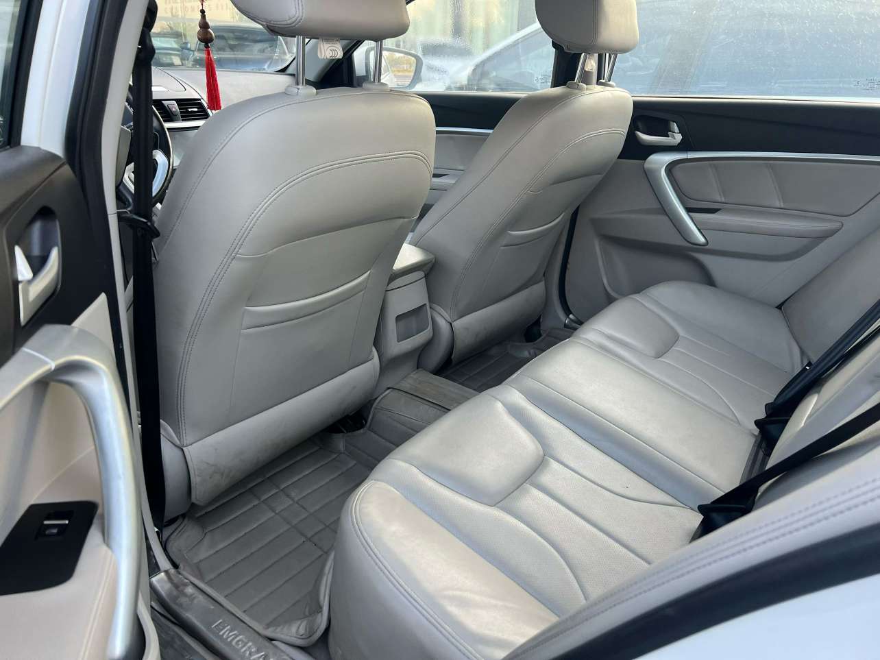 Geely Emgrand 2016 1.5L Manual 5
