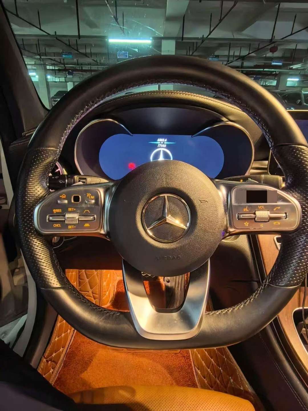 Mercedes-Benz GLC 2021 300 L 4MATIC 2.0T AMG-Line 7