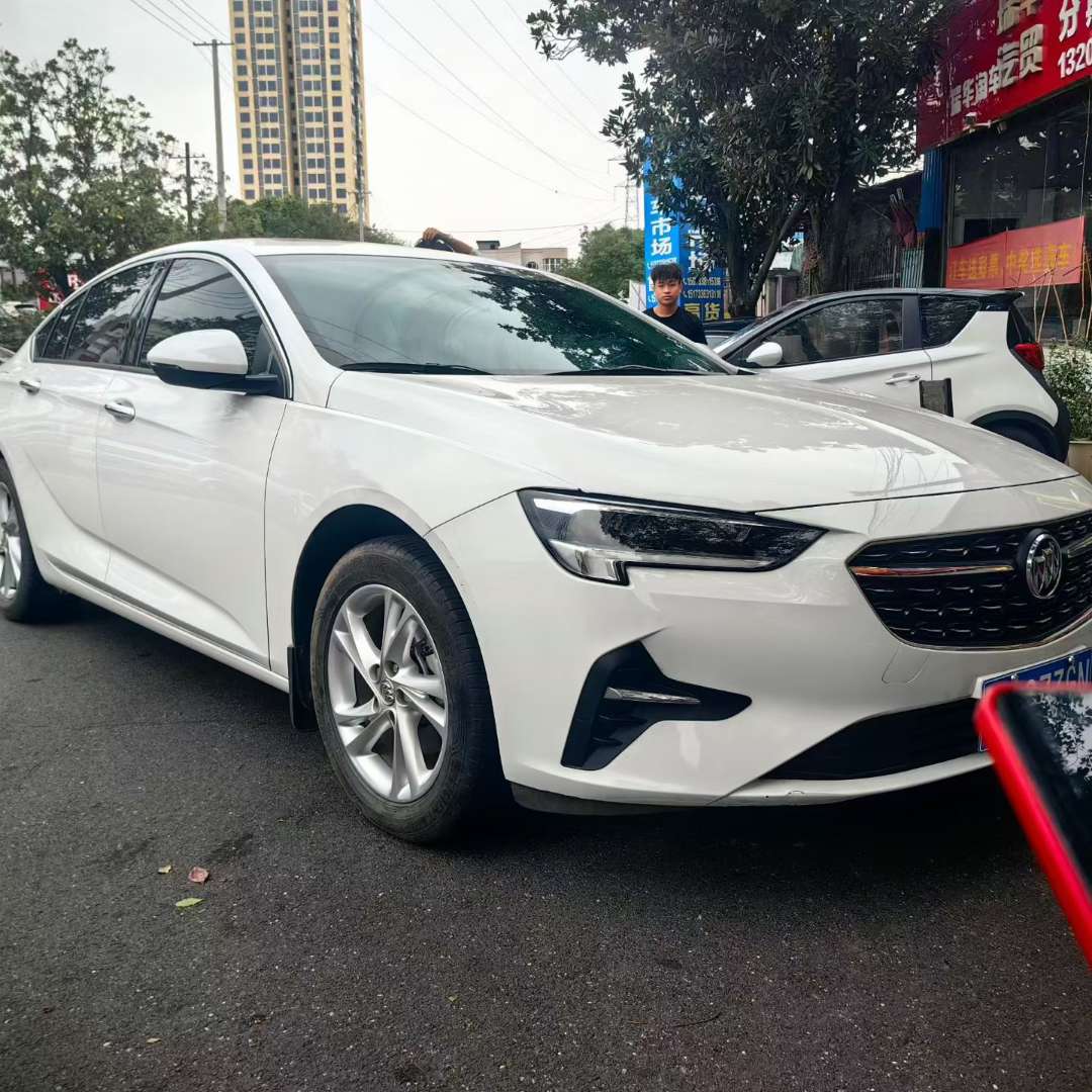 Buick Regal Elite Trim
