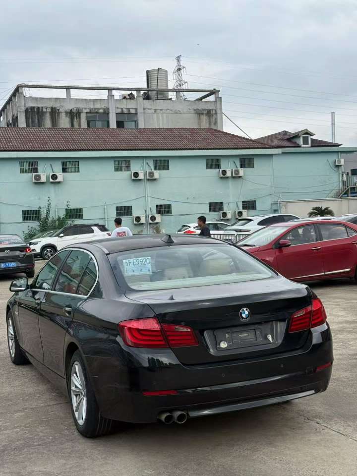 BMW 5 Series 2011 2.5L Automatic Sunroof 8