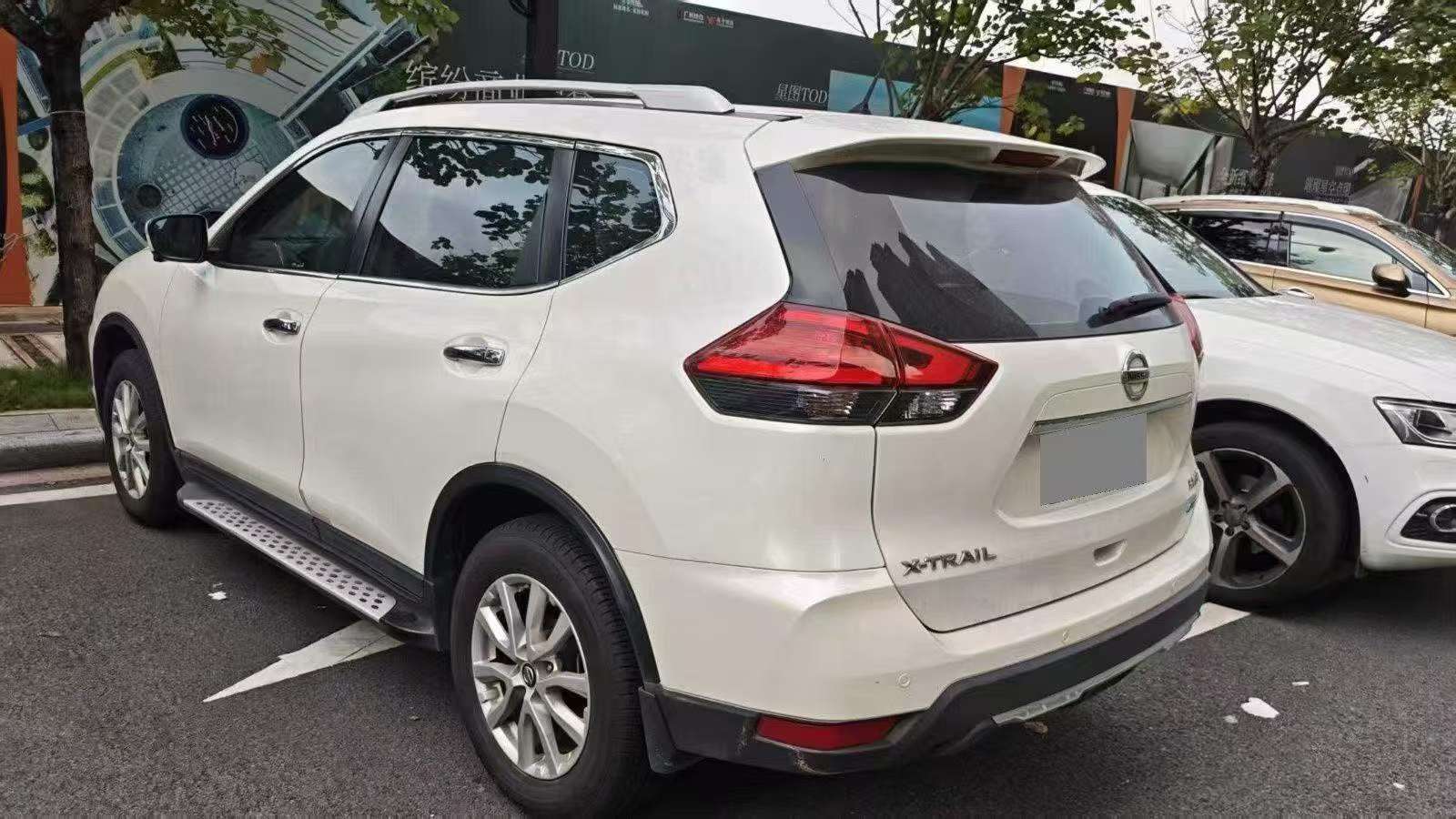 Nissan X-Trail 2.0L 2WD Comfort 4