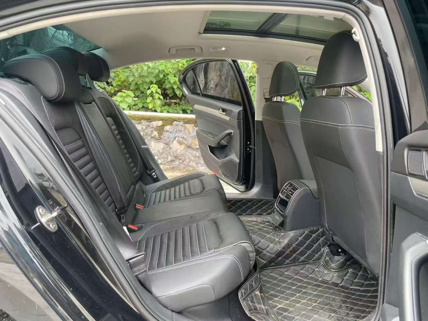 Volkswagen Magotan 1.4T Automatic Sunroof Comfort Edition 7