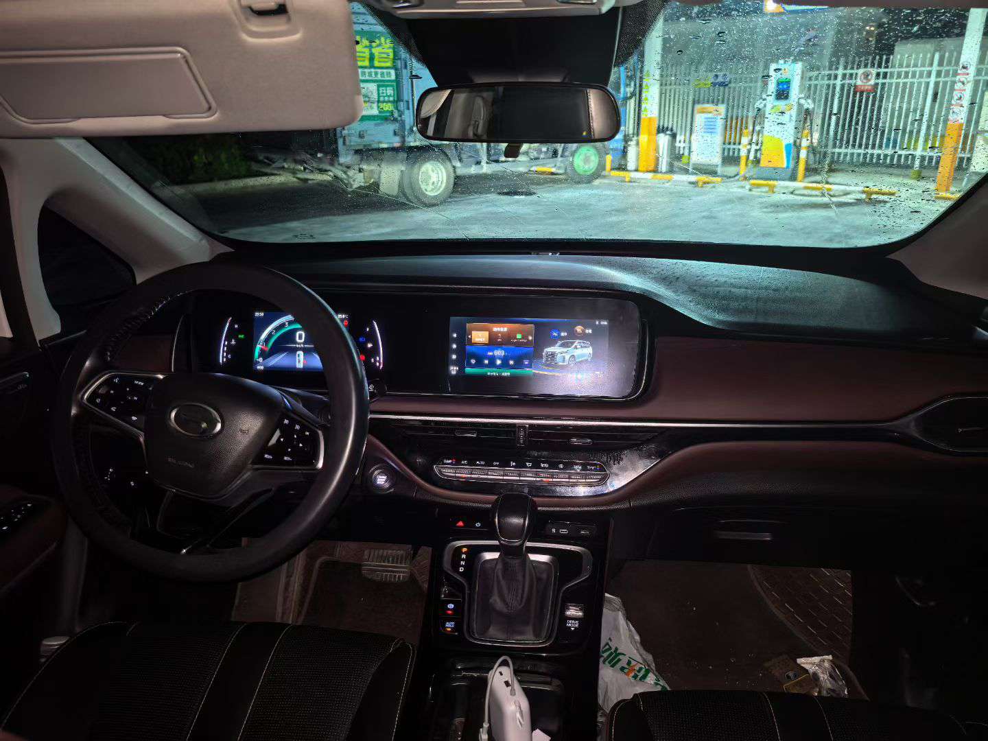 GAC Trumpchi M6 Pro 2024 Automatic 2WD 7-Seater Premium Edition 5