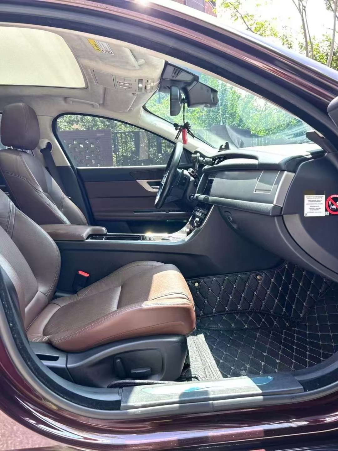 Jaguar XFL 2.0T 250PS Luxury 5