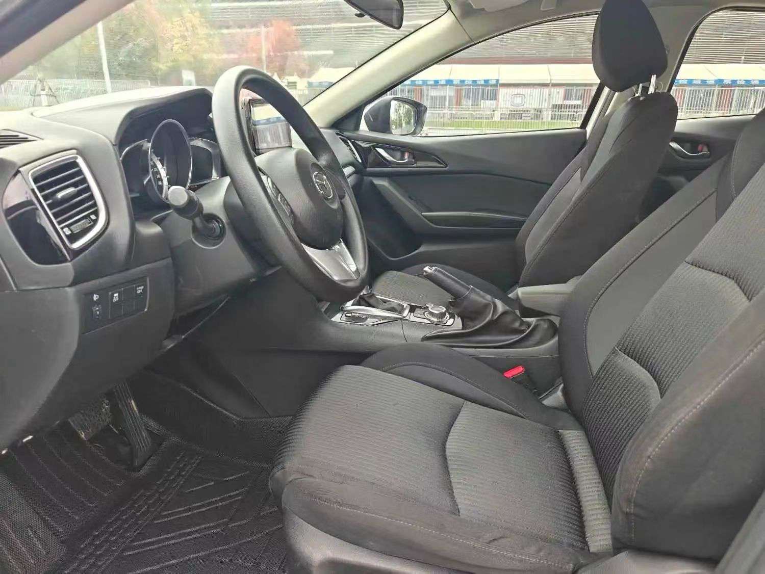 Mazda Mazda3 1.5L 4