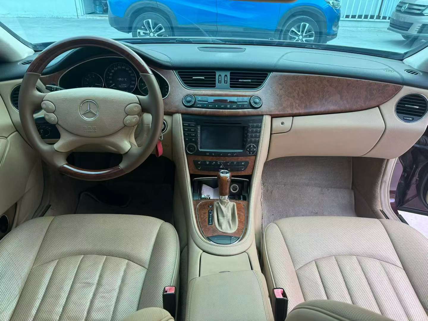 Mercedes-Benz CLS 9