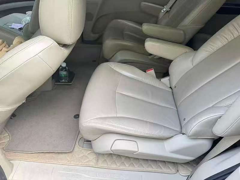 Buick GL8 2.4L LT Luxury Business Executive Edition 4