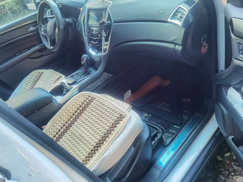 Cadillac SRX 3.0 Comfort Edition 4