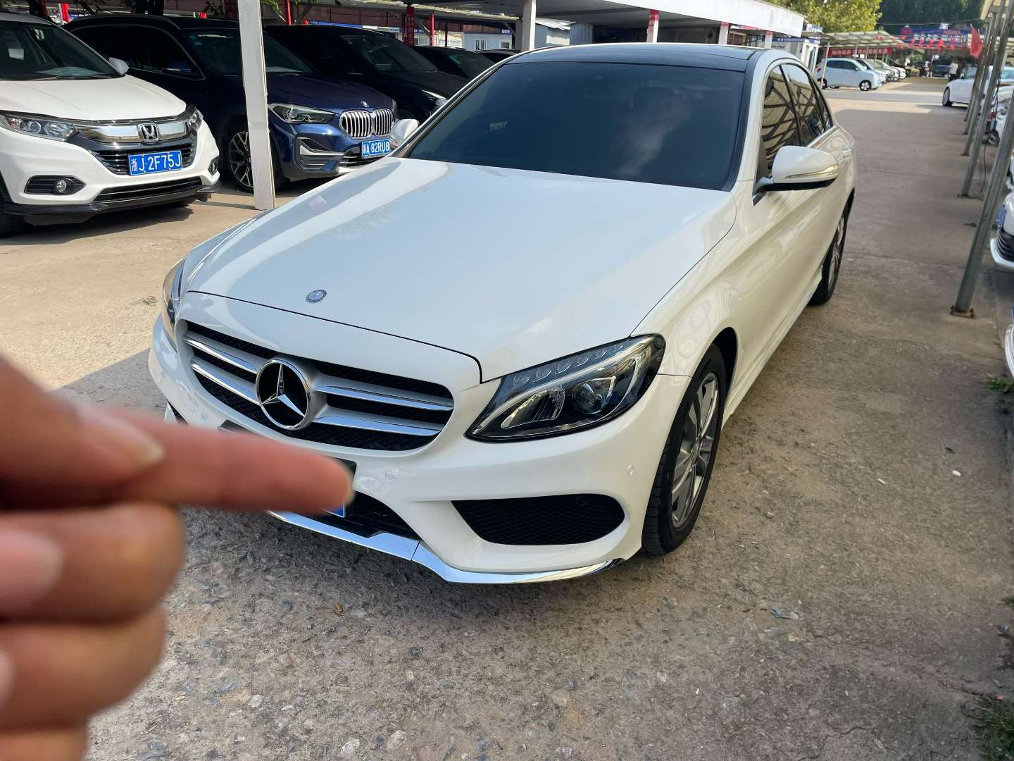 Mercedes-Benz C-Class C200L