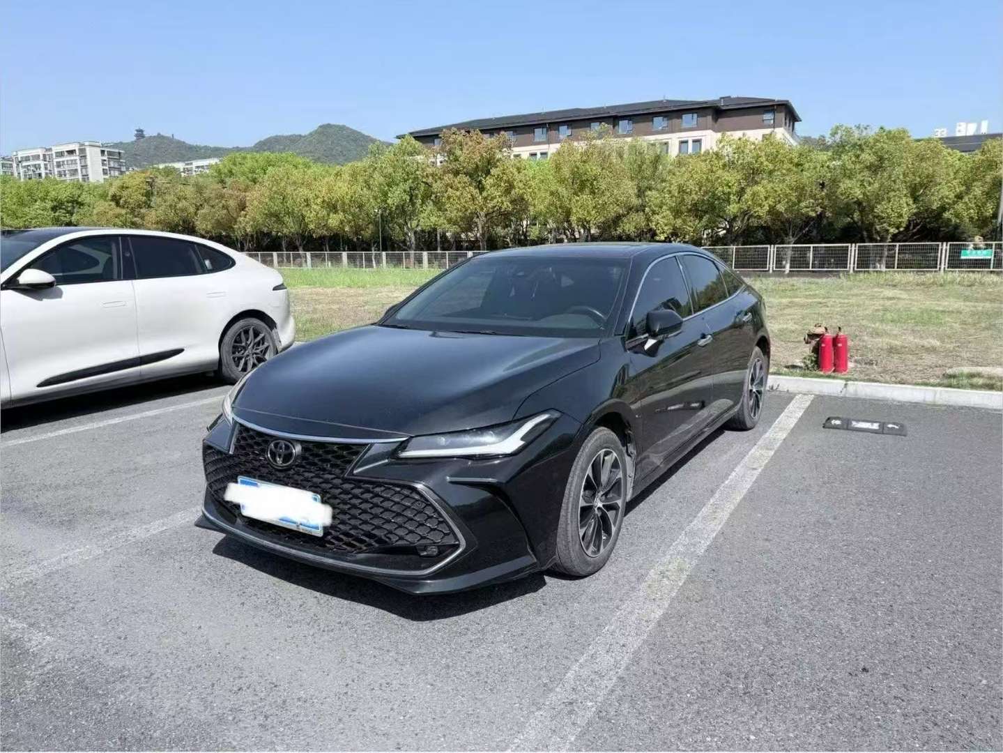 Toyota Avalon 2.5L Luxury